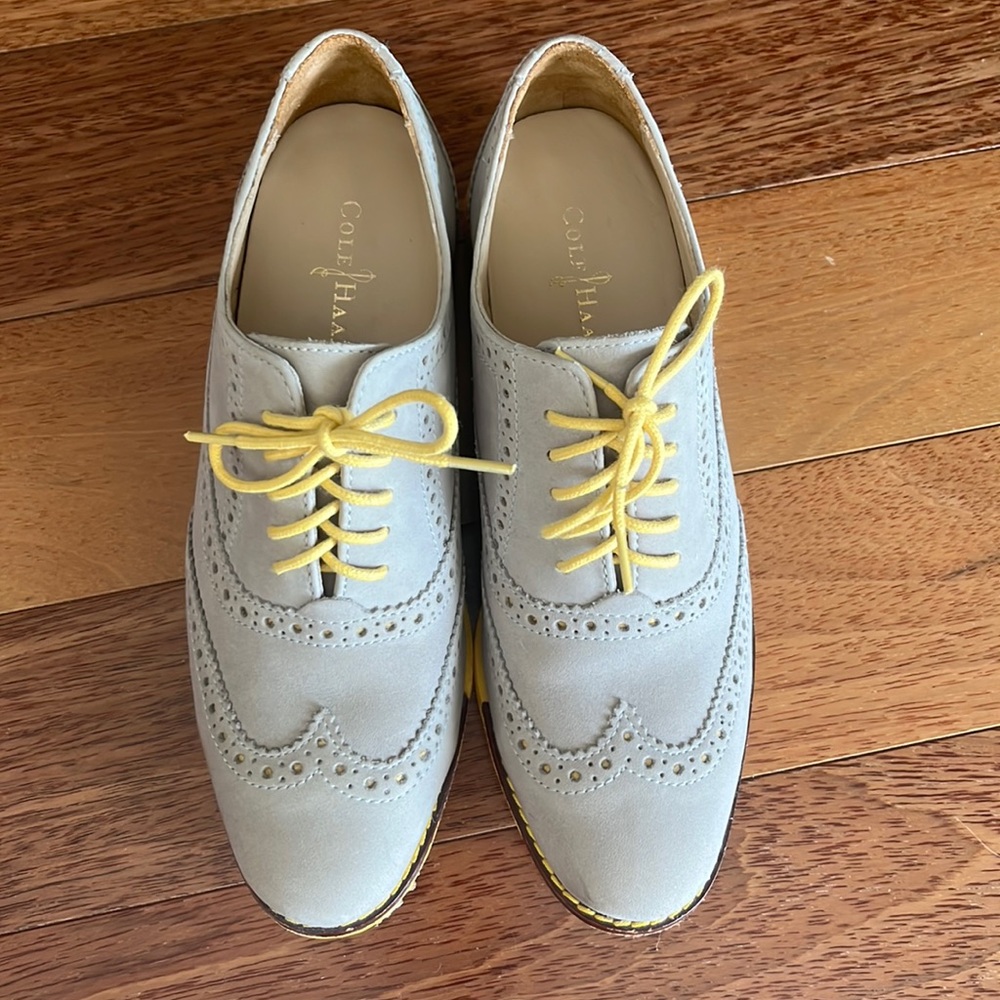 Cole Haan Wingtip Oxford, Size 5